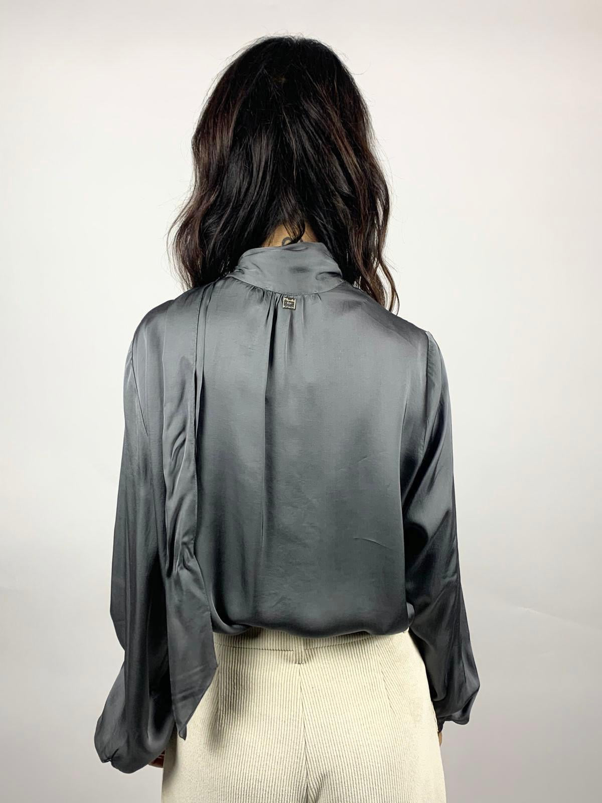 Blusa Laccio, Antracite - Manila Grace