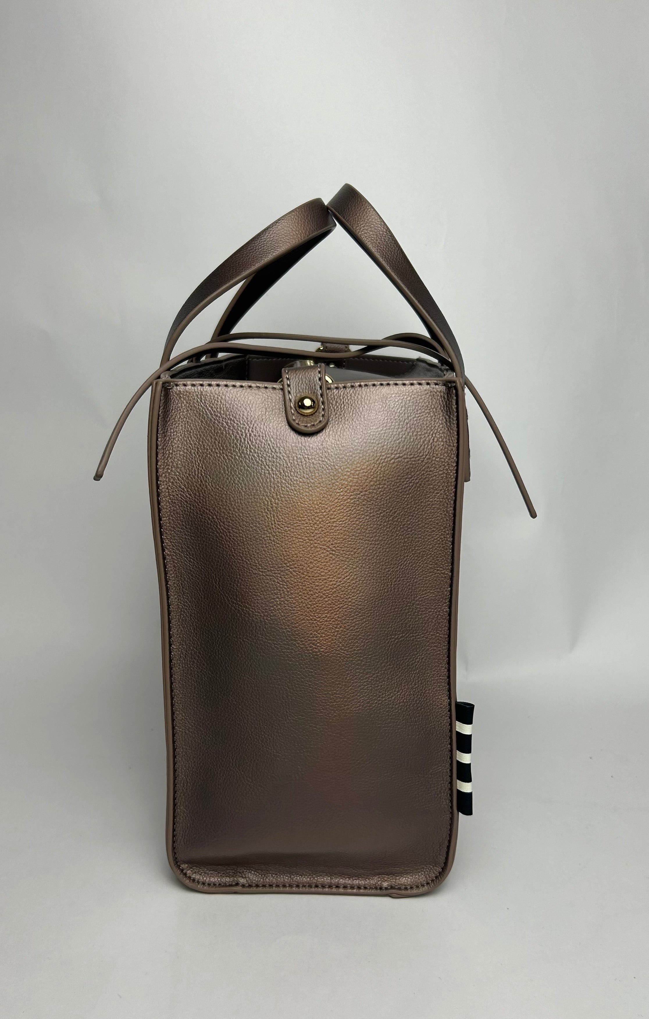 Borsa Felicia, Manila Grace