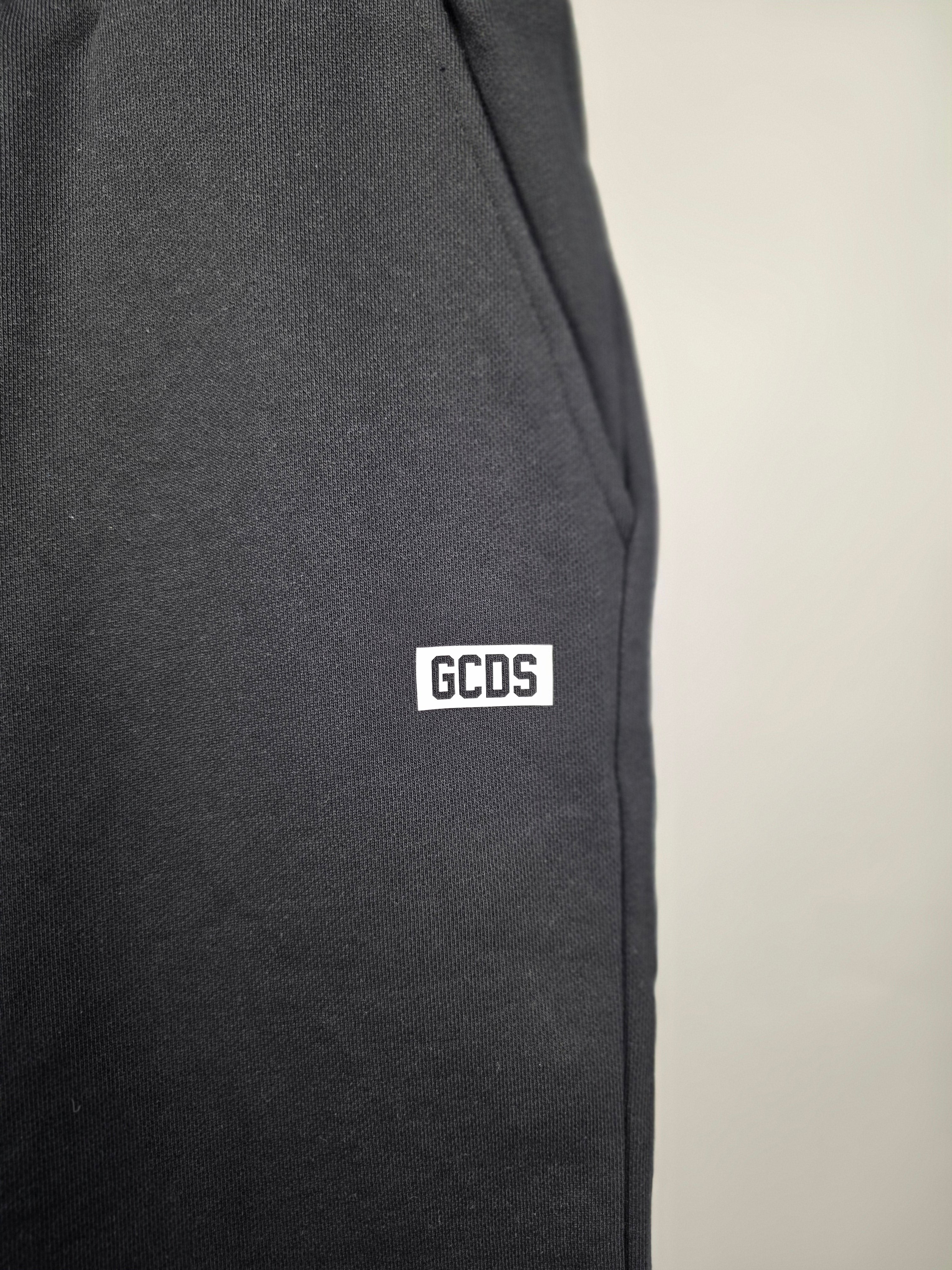 Pantaloncino Essentials Logo, Nero - GCDS