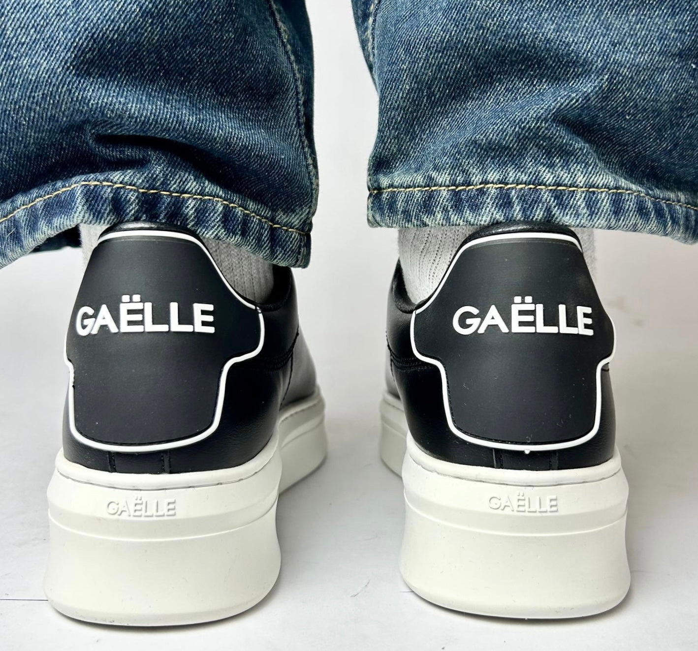 Sneakers Black&White - Gaƫlle Paris