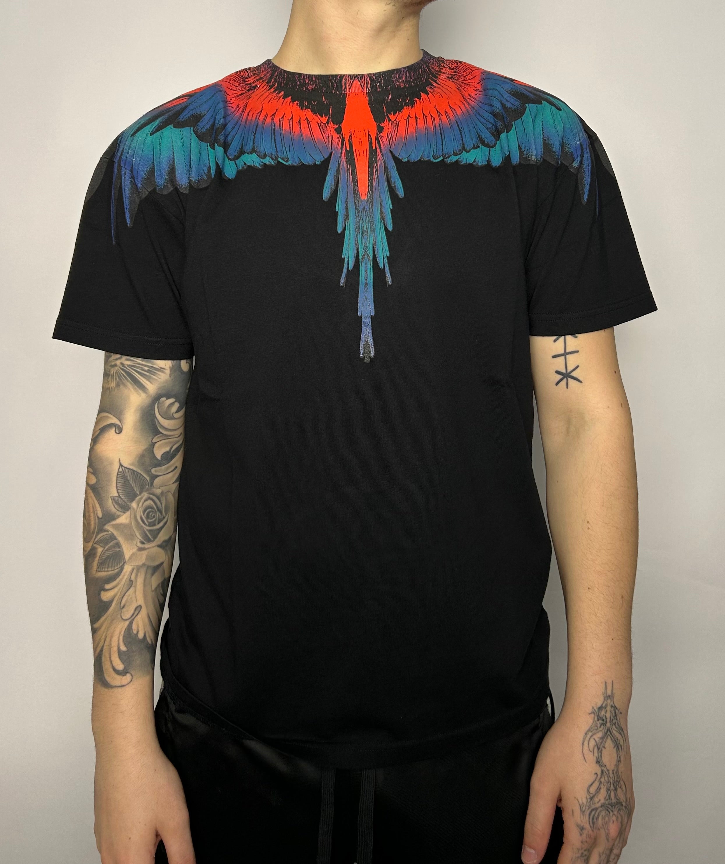 T-shirt Red/Blue/Purple Wings, Nero - County Of Milan
