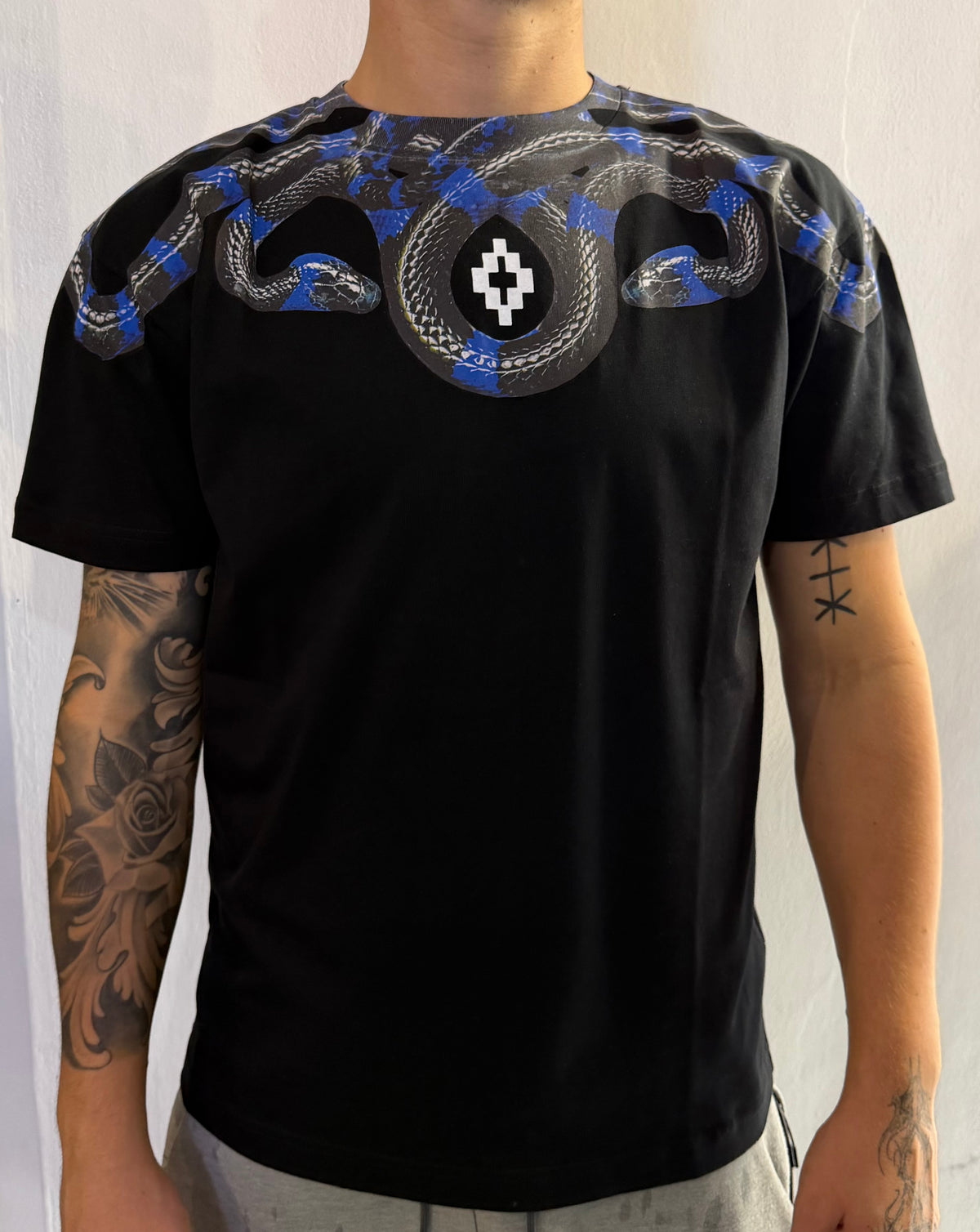 T-shirt Black/Blue Snake, Nero - County Of Milan