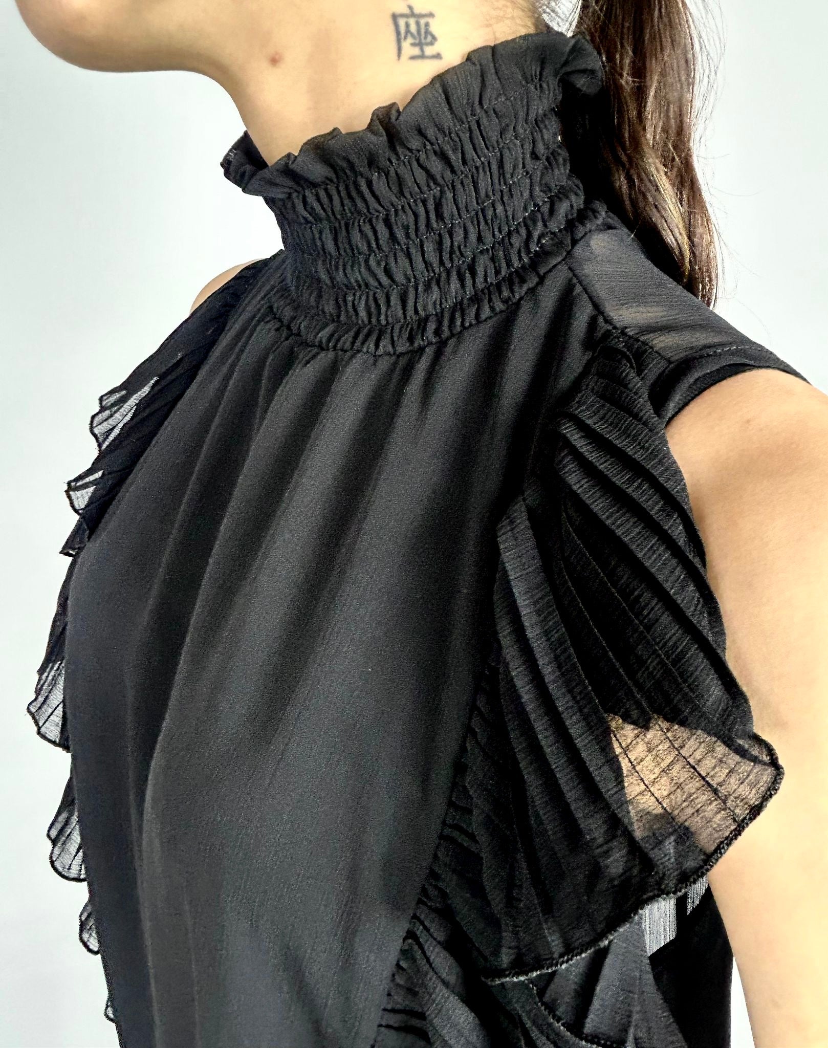 Blusa Balze, Nero - Philia Loft