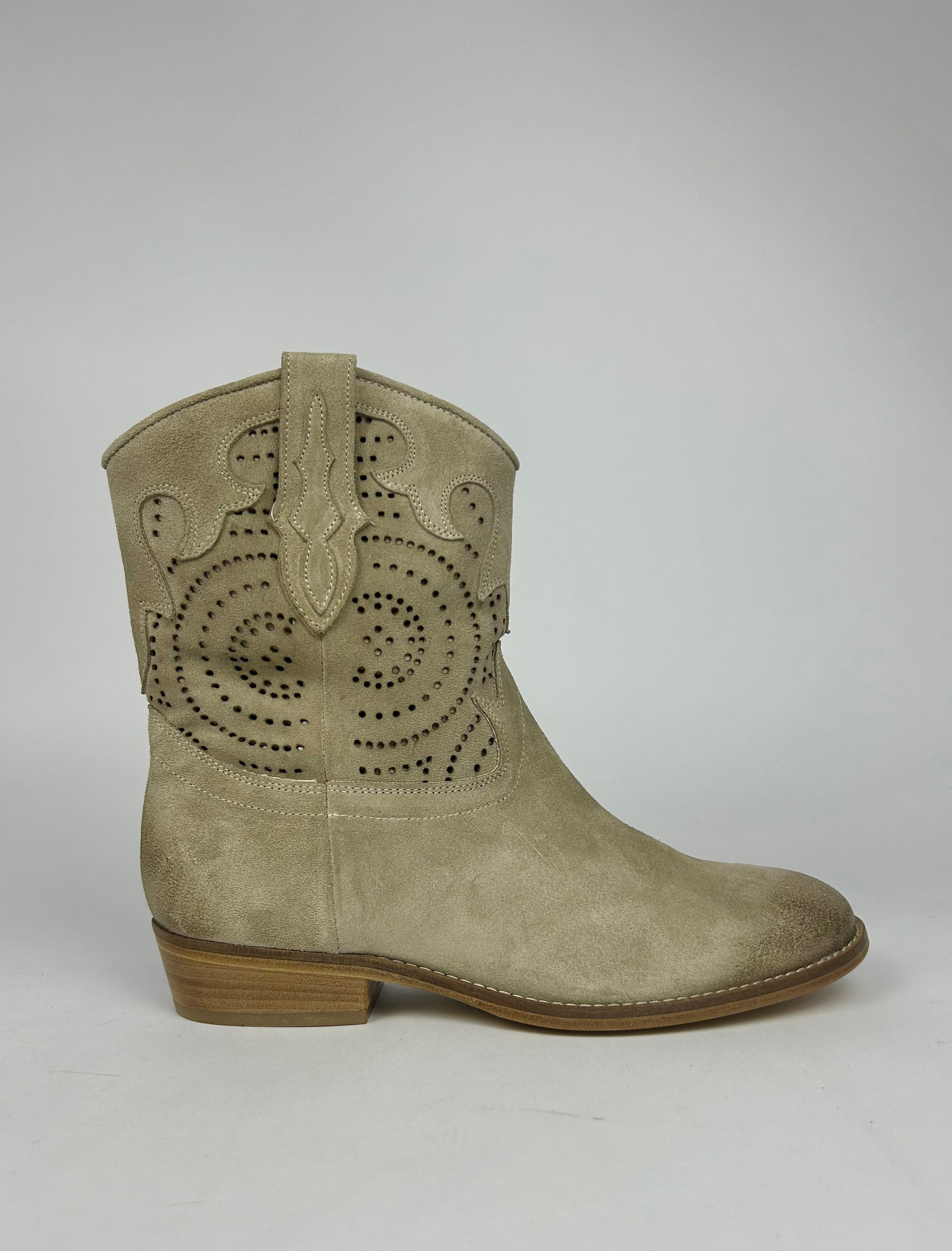 Stivaletto Texano Tondo, Sabbia - Curiositè