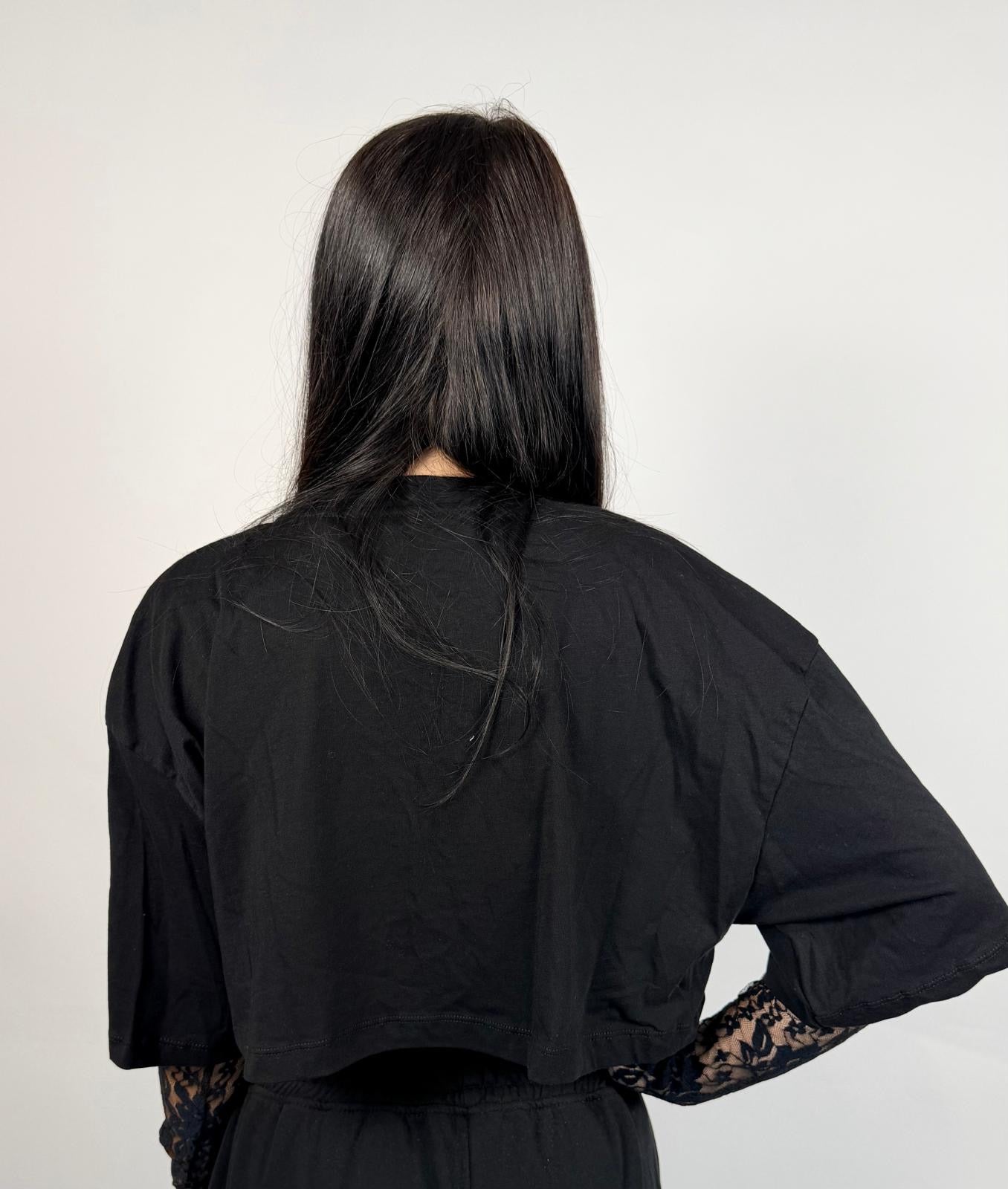 T-shirt Crop Pizzo, Nero - Disclaimer