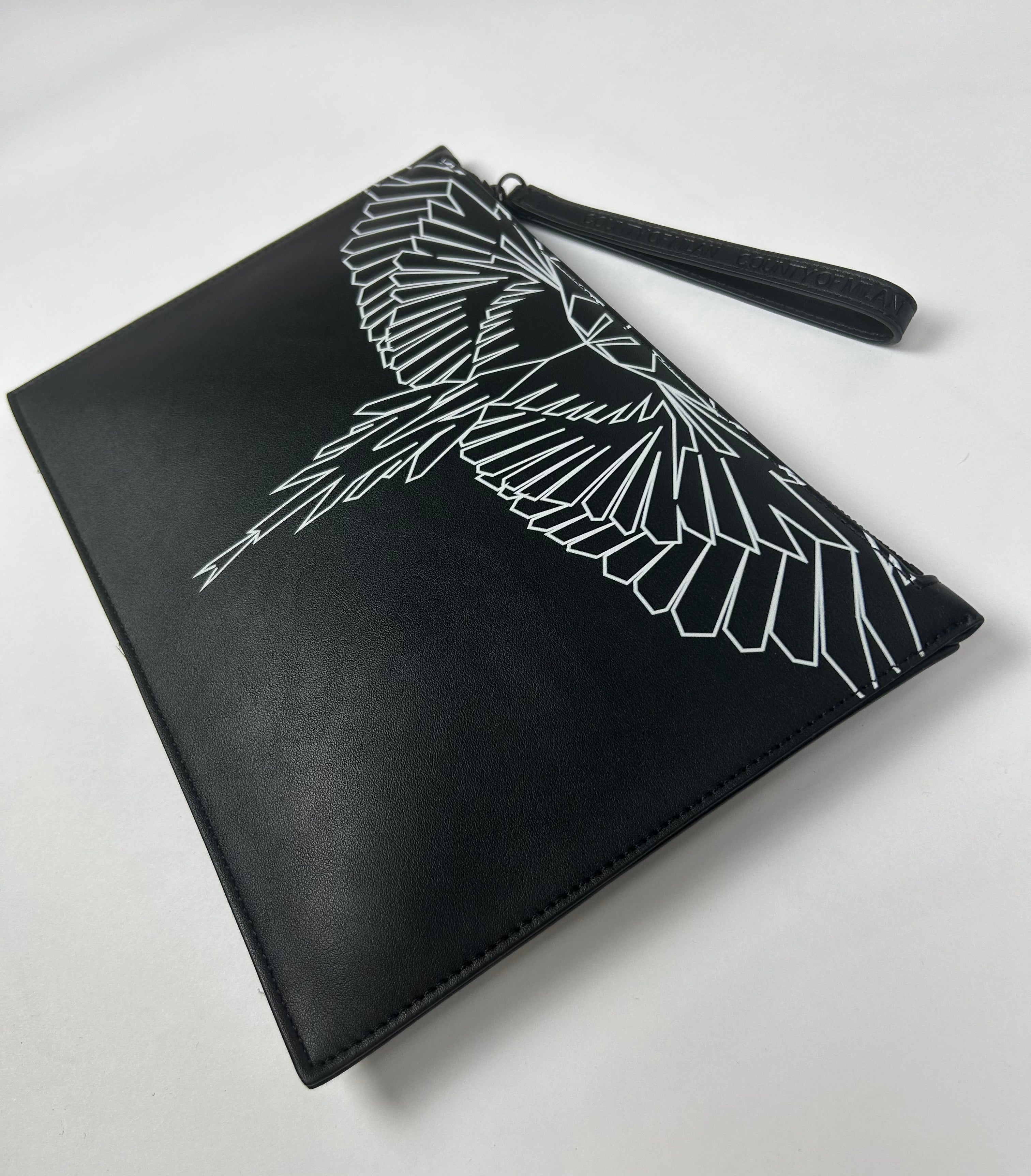 Pochette Stylized Wings, Jet Black - County Of Milan