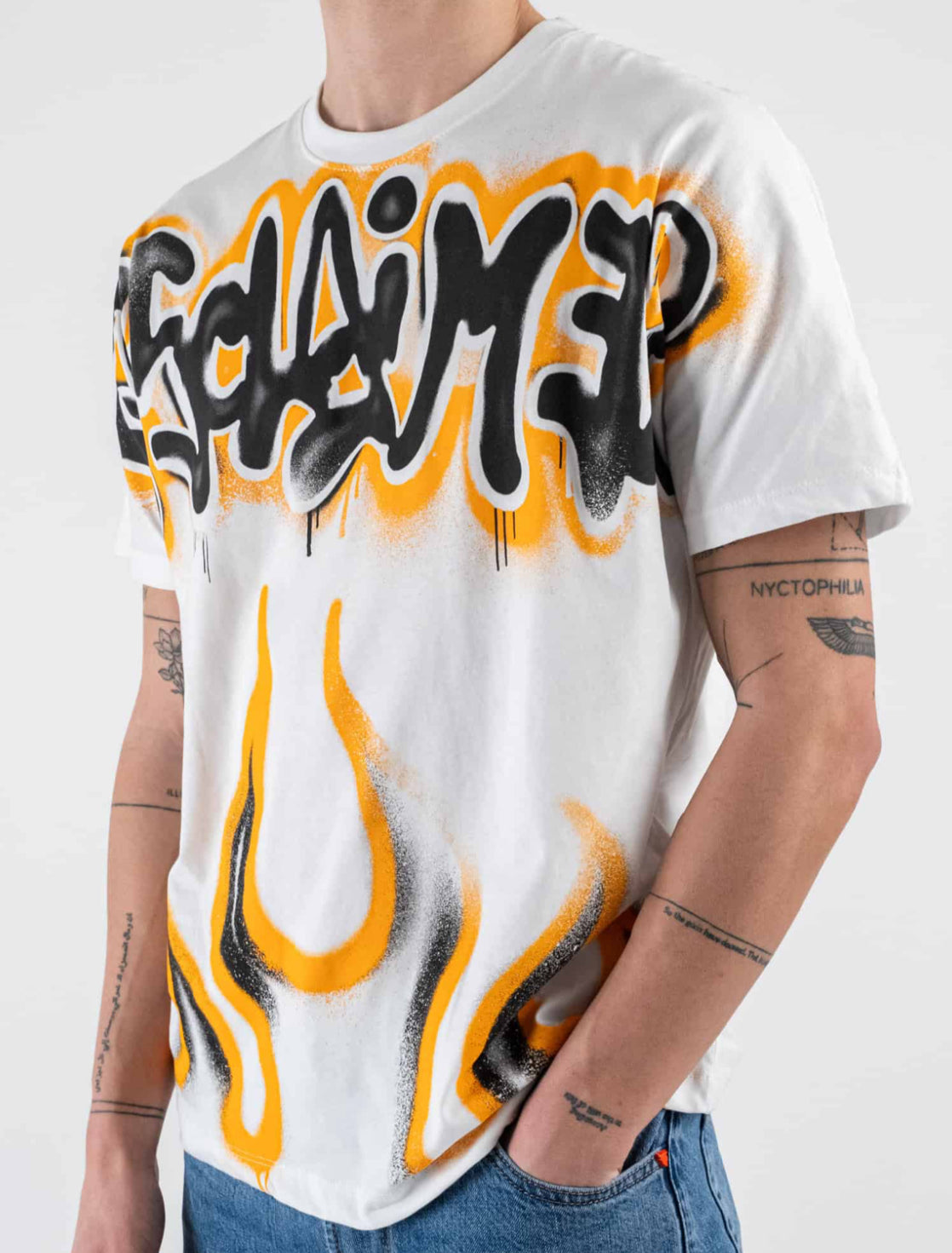 T-shirt Flame Logo, Bianco/Arancio - Disclaimer