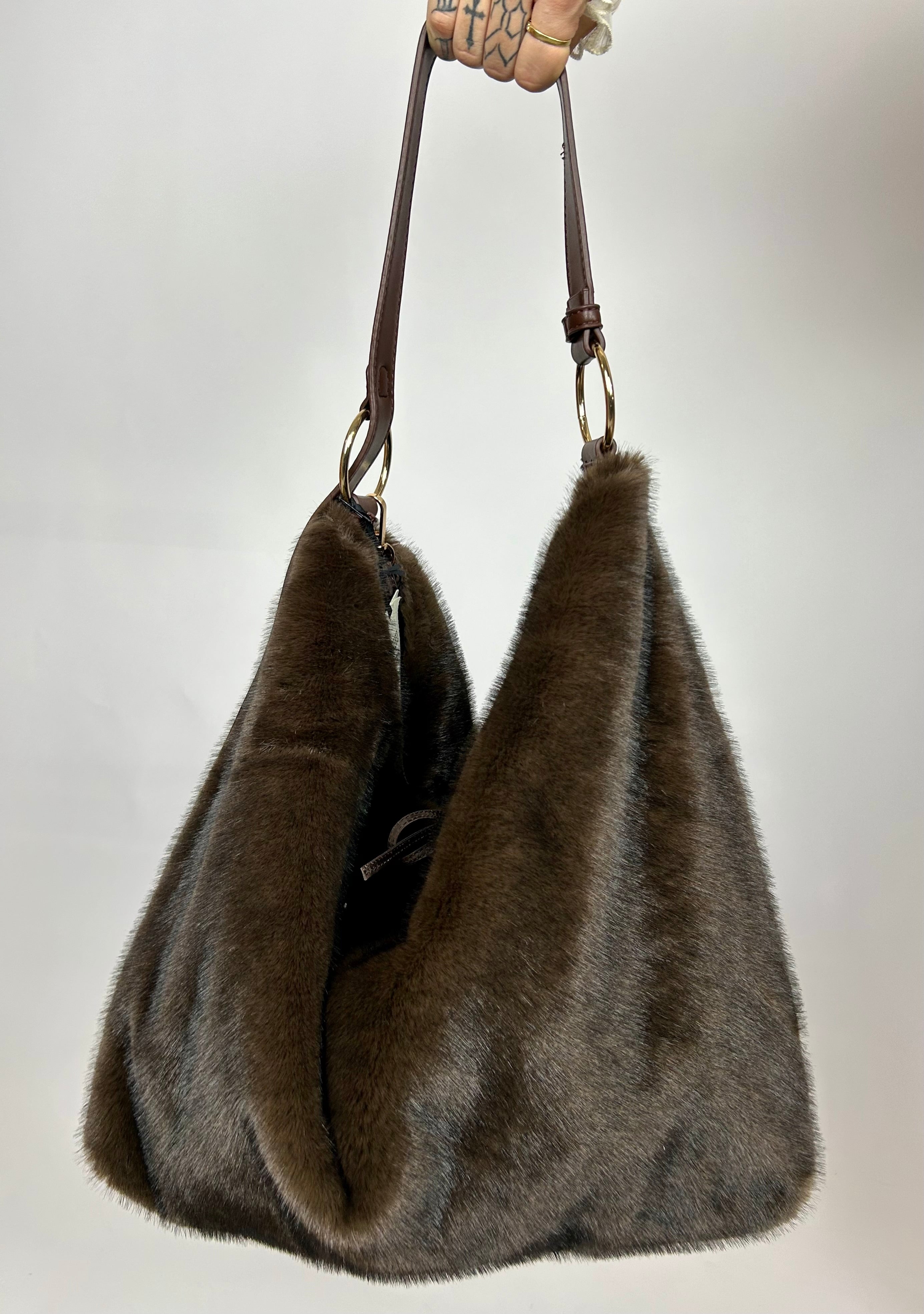 Shopper Fluffy Bag, Dark Brown - Souvenir