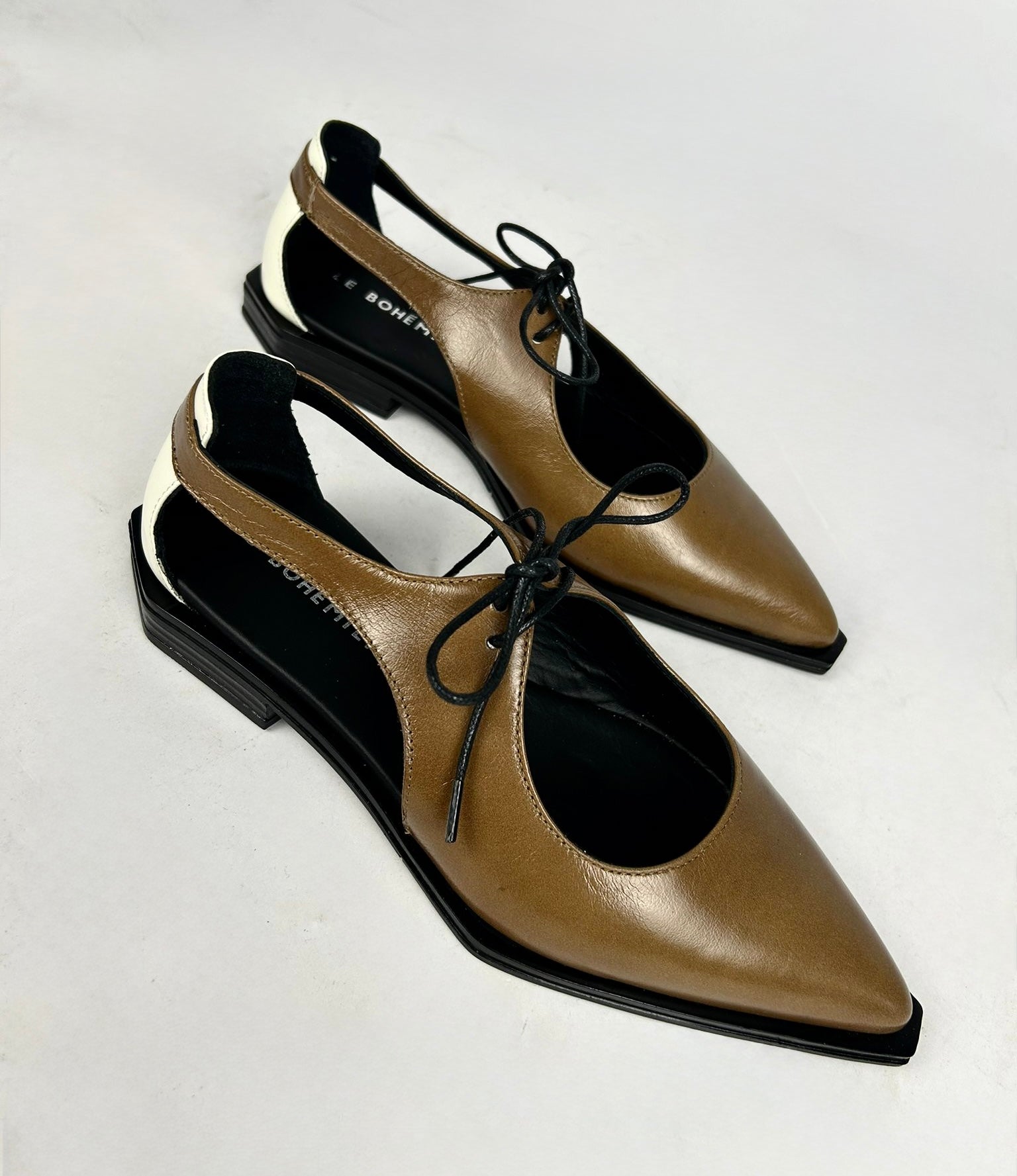 Mocassino aperto in pelle cioccolato e burro - Le Bohemien