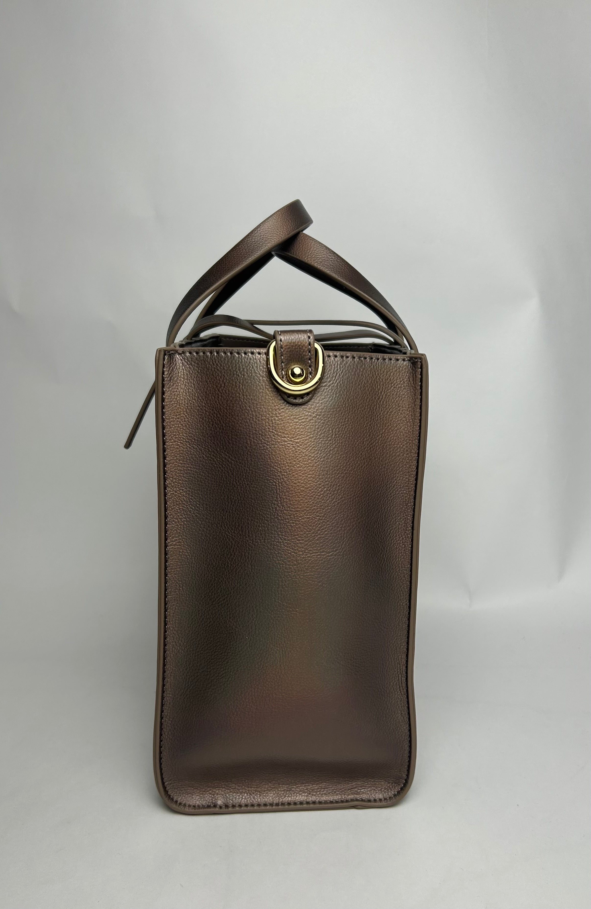Borsa Felicia, Manila Grace