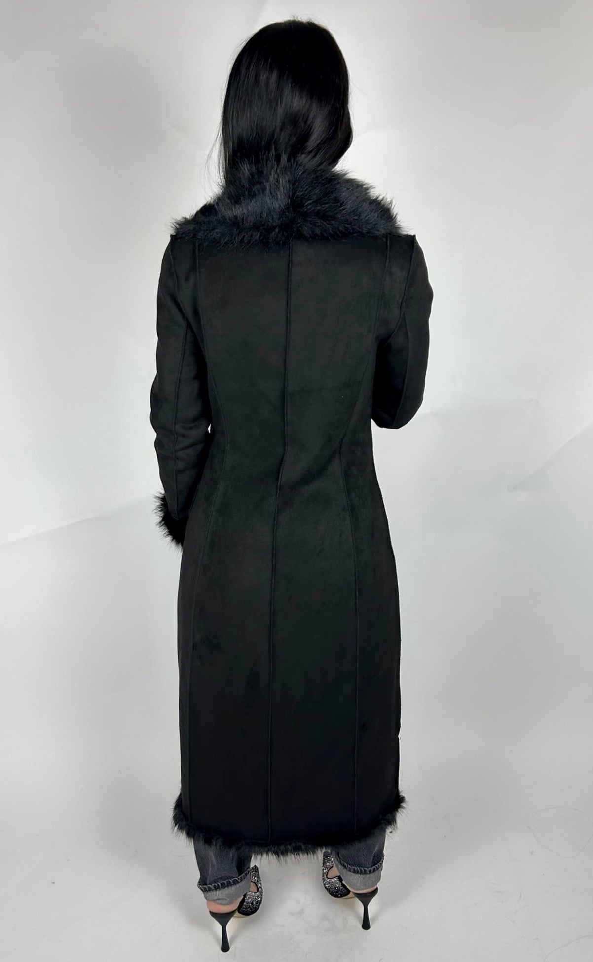 Eco-montone Lungo, Nero - White Wise