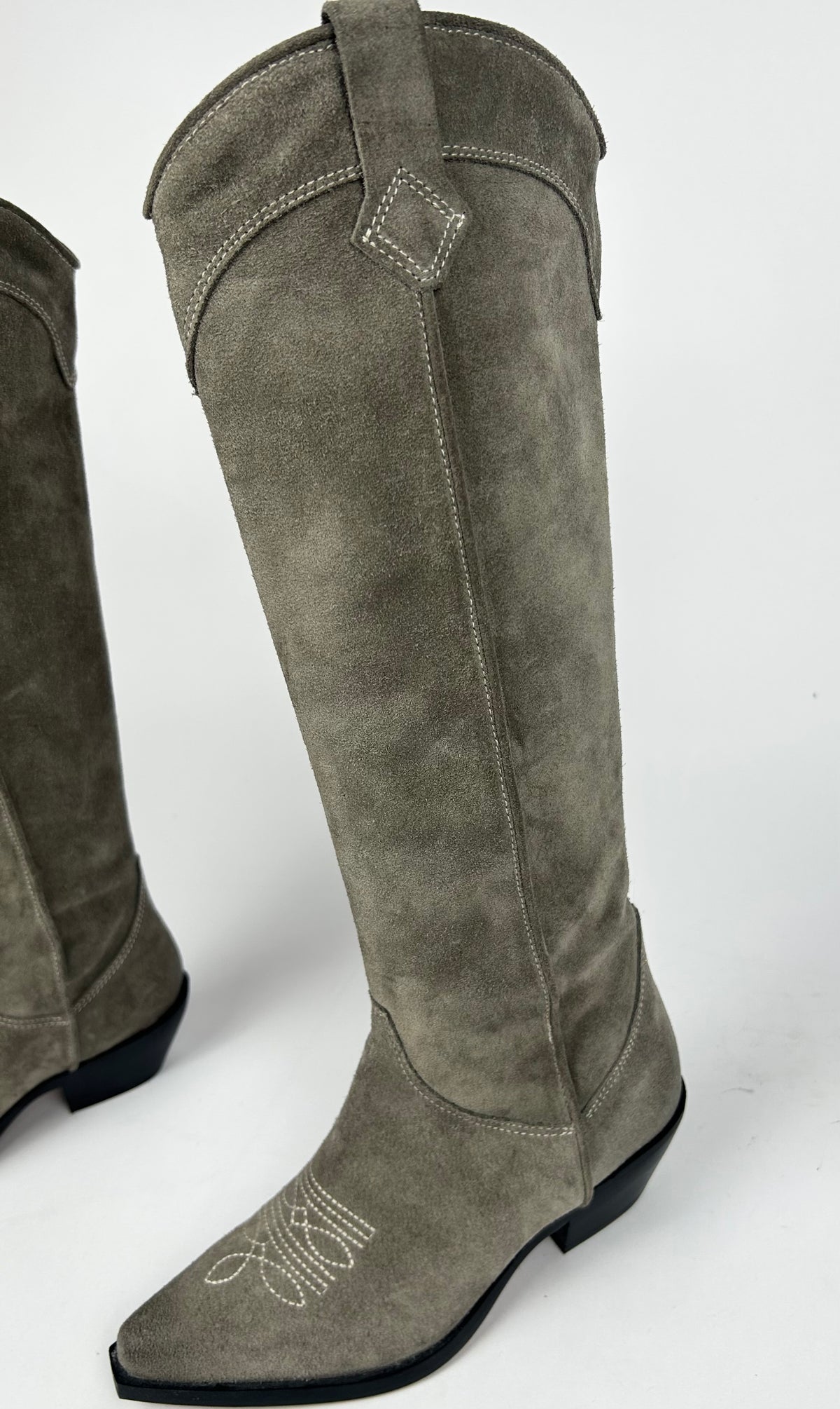 Stivale Texano Alto Camoscio, Taupe - Curiositè