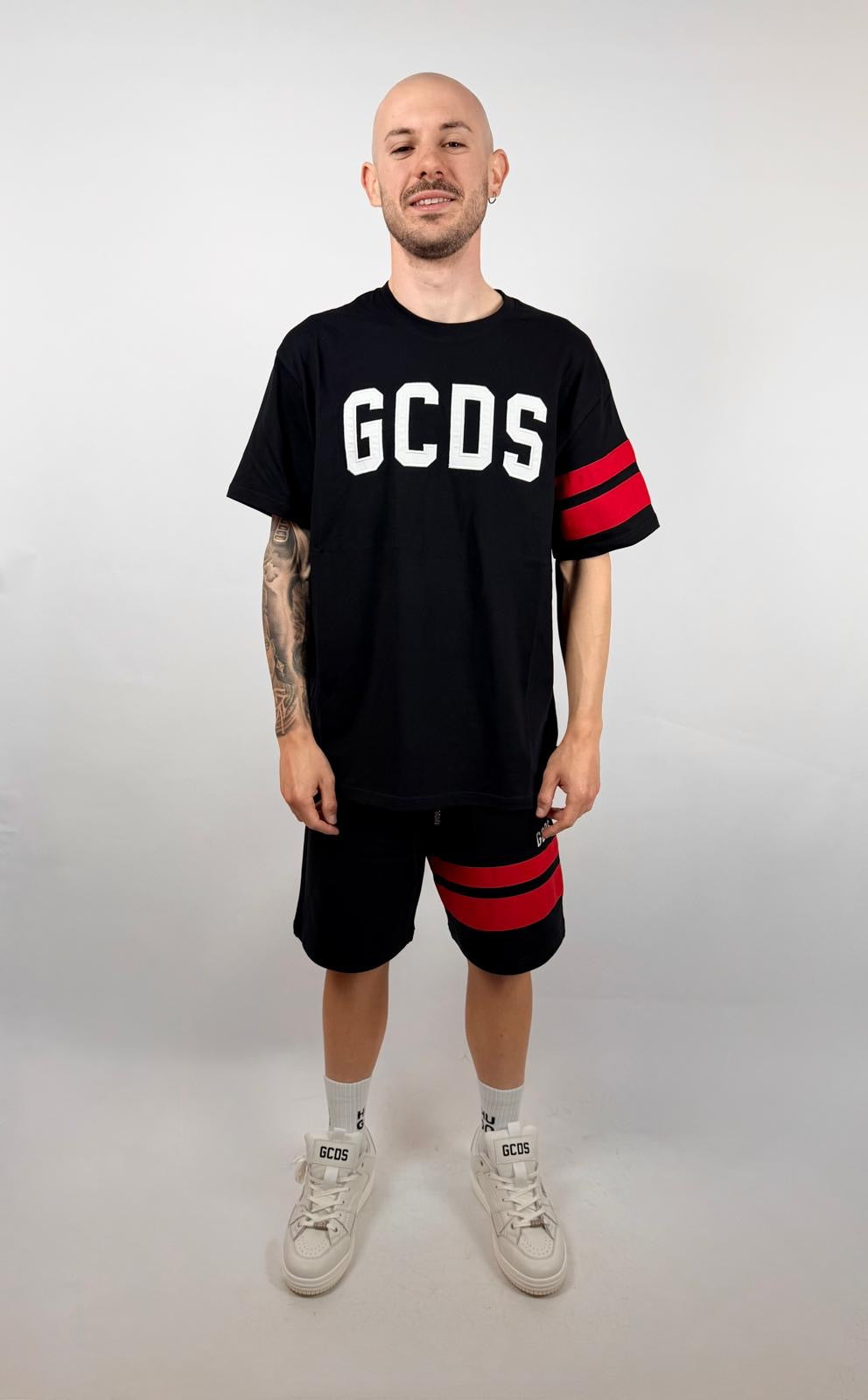 T-shirt Basic Logo Oversize, Nero/Rosso - GCDS
