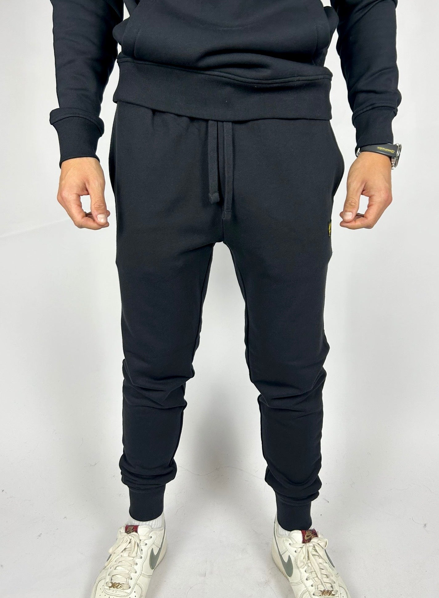 Skinny Fit Cotton Joggers Padded, Jet Black - Lyle&Scott