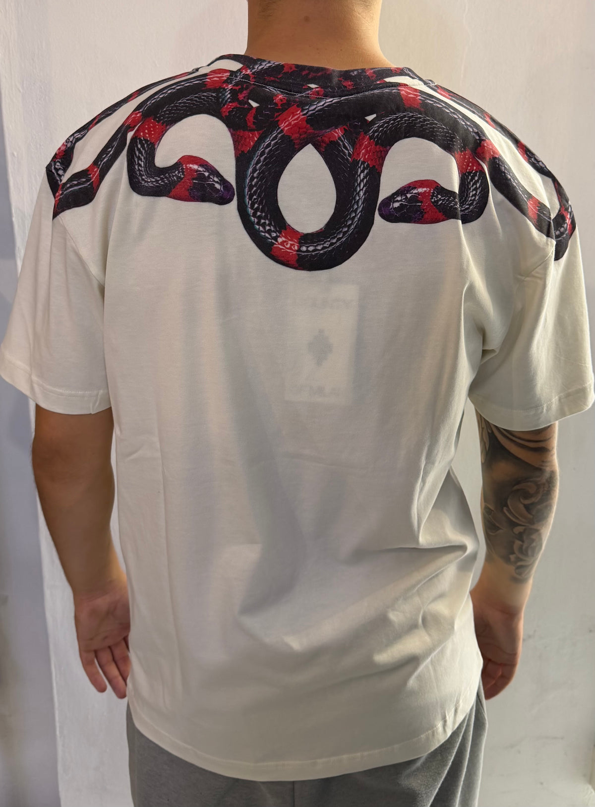 T-shirt Black/Red Snake, Bianco - County Of Milan