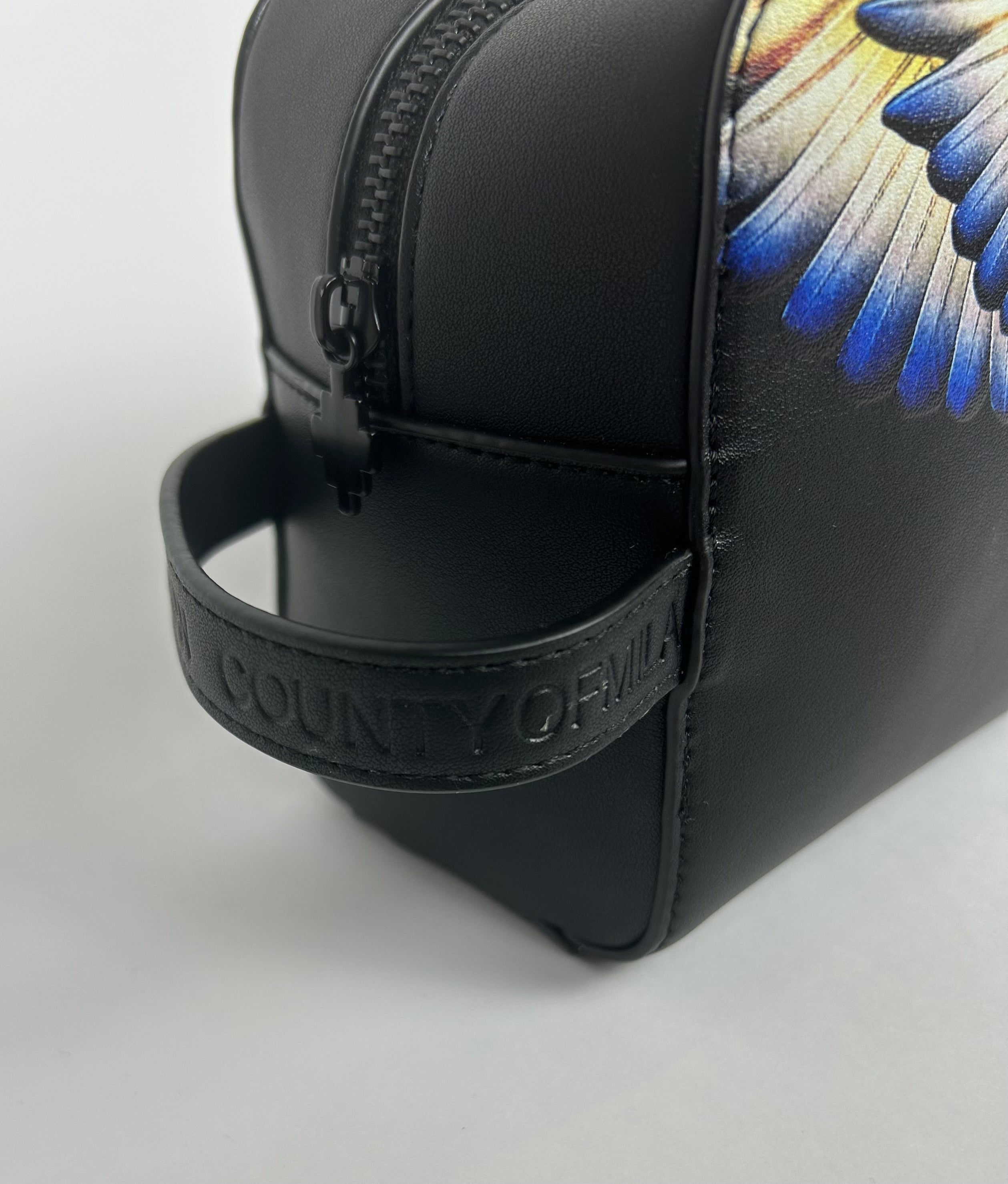 Bauty Case Red&Blu Wings - County Of Milan