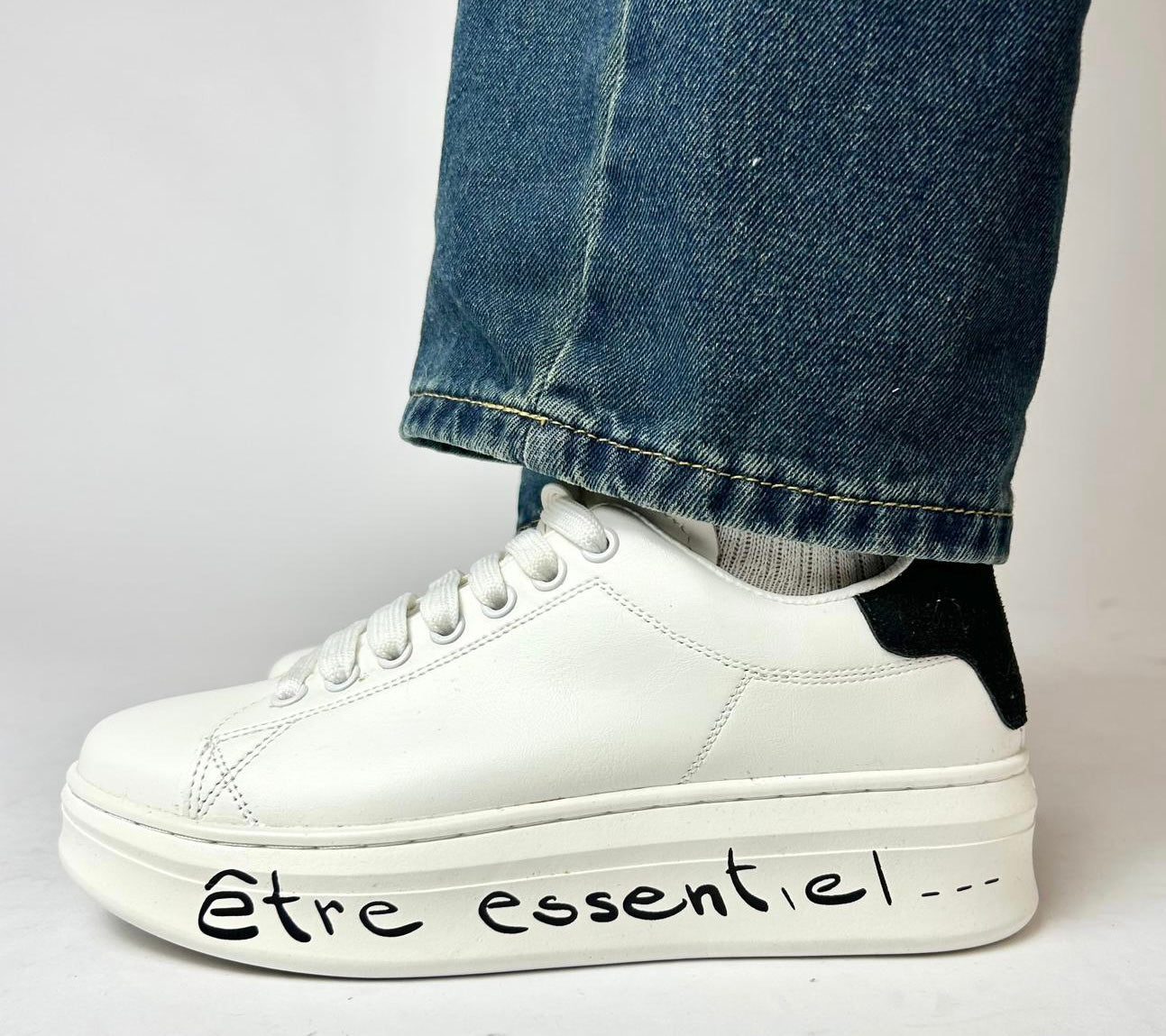 Sneakers Scritta - Gaëlle Paris