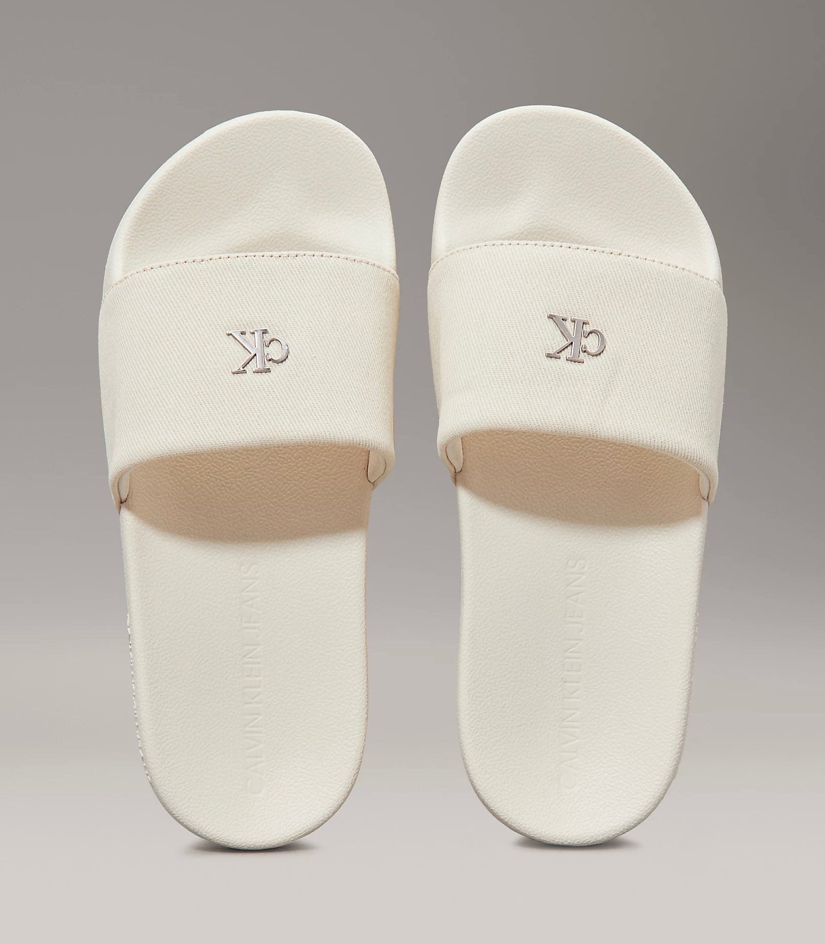 Ciabatta Fascia Metal Logo, Burro - Calvin Klein