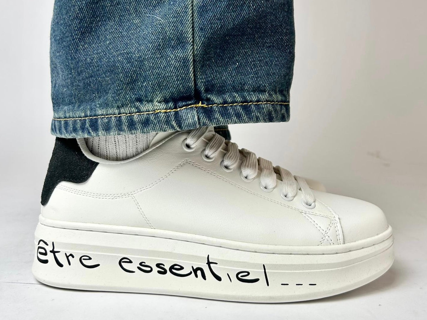 Sneakers Scritta - Gaëlle Paris